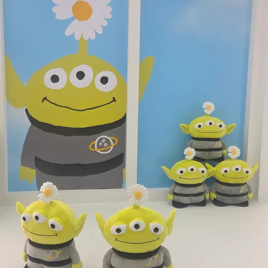 [BUNJANG] Peaceminusone Toy Story Alien Stand Push Doll / 피스마이너원 토이스토리 퍼스트팬 알린 스탠드 푸시 인형