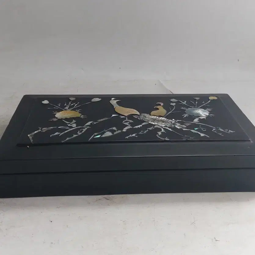 [BUNJANG] Korean Mother-of-Pearl Lacquerware Storage Box / 근대사  자개  보관함-  수집용. 소품용