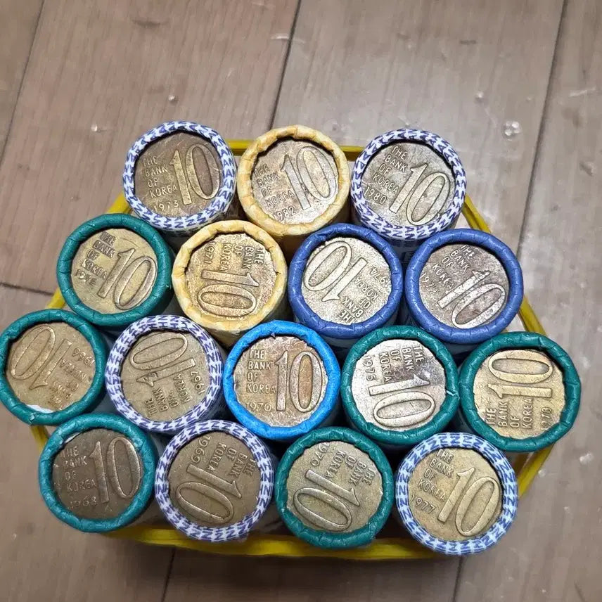 [BUNJANG] 10 Won Coin Rolls (1966-1982) - UNC Condition / 구구10원 동전 롤봉 줄세우기