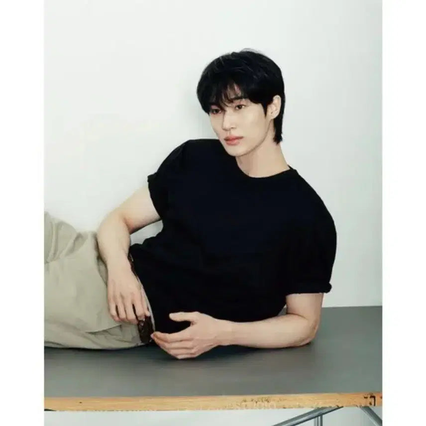 [BUNJANG] Giordano Byun Woo-seok Collaboration T-Shirt / 지오다노 변우석티셔츠