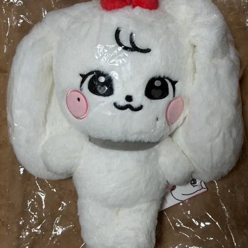 [BUNJANG] IVE MiniB Cherry 30cm Doll / 아이브 미니브 체리 30cm 인형