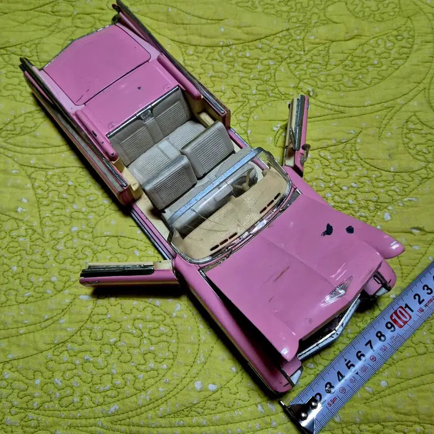[BUNJANG] Maisto 1959 Cadillac Eldorado Pink Diecast Model Car / 핑크색 올드카 다이캐스트 장난감마이스토 캐딜락 엘도라도 1959 핑크 컨