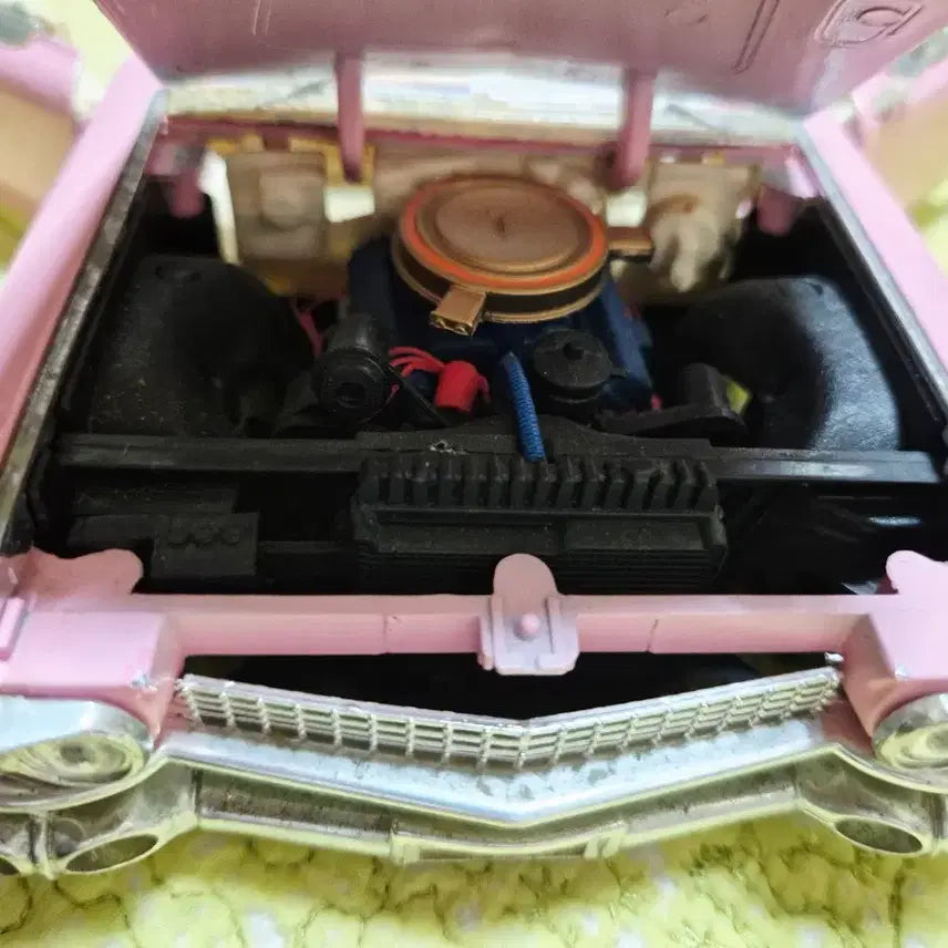 [BUNJANG] Maisto 1959 Cadillac Eldorado Pink Diecast Model Car / 핑크색 올드카 다이캐스트 장난감마이스토 캐딜락 엘도라도 1959 핑크 컨