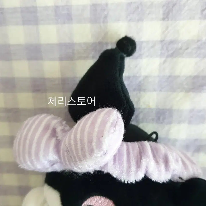 [BUNJANG] Sanrio Kuromi Nodding Pajamas Mascot / 산리오 쿠로미 꾸벅꾸벅 잠옷 마스코트