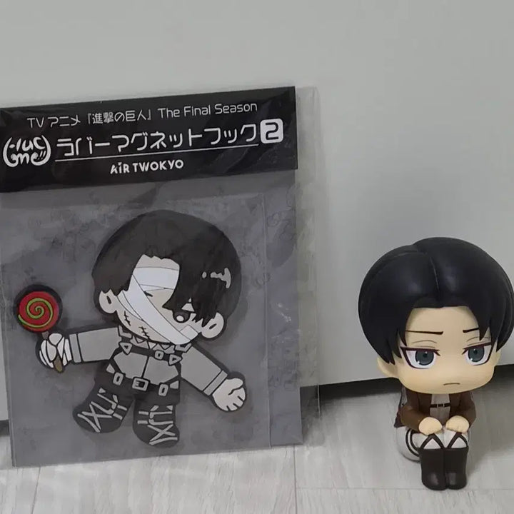 [BUNJANG] Attack on Titan Final Season Levi Rubber Magnet (Sealed) / 미개봉 진격의거인 파이널 리바이 러버 마그넷