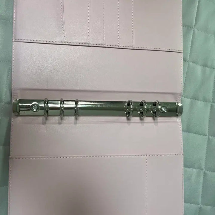 [BUNJANG] Pink Macaron Binder with Sleeves - Idol Photocard Storage / 핑크샥 마카롱 바인더 팔아요 용지 포함 아이돌 포카