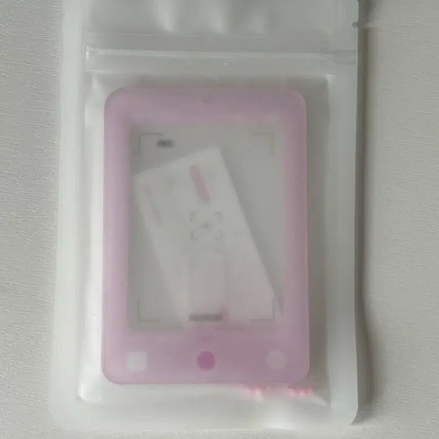 [BUNJANG] Two Two Pink Photocard Holder Camera Photocard Holder / 투님 two님 핑크 포카 홀더 카메라 포카홀더