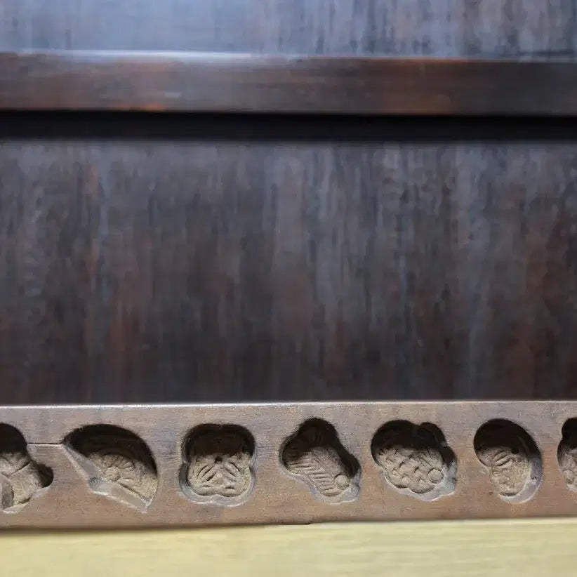 [BUNJANG] Antique Wooden Yakgwa Mold with Engraved Patterns / 앤틱 수집품 <다식판 겸 떡살>