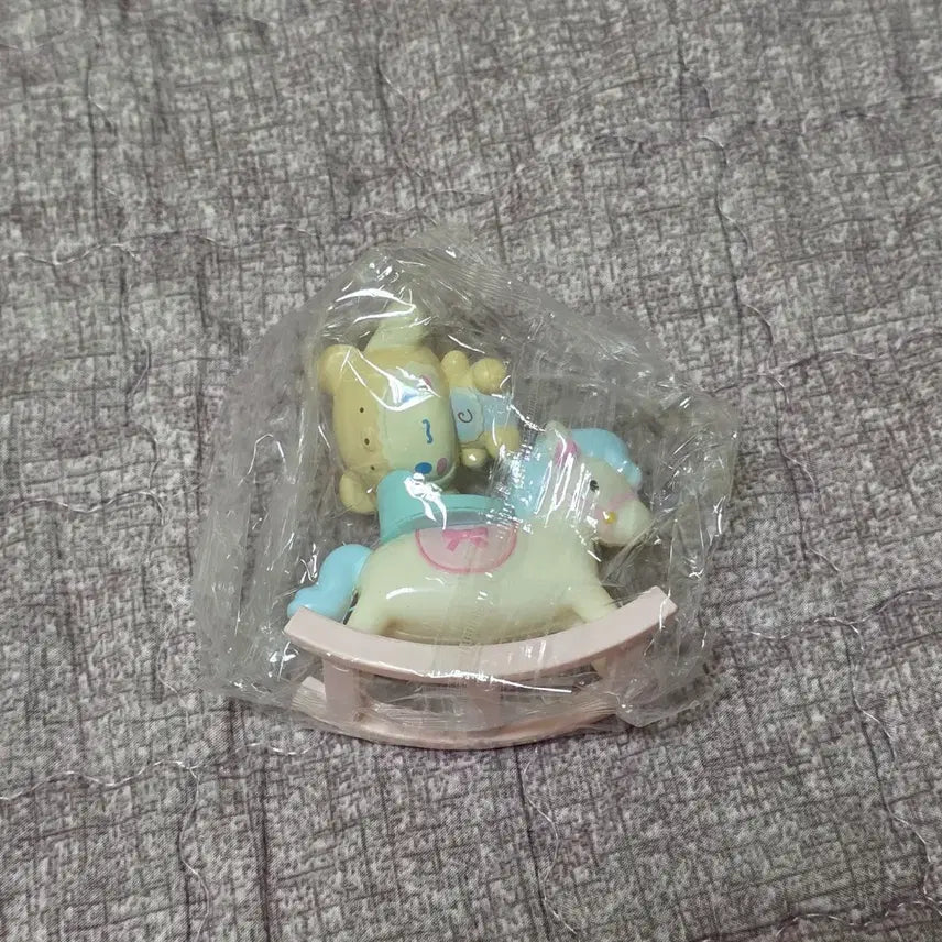 [BUNJANG] Sanrio Cinnamoroll Rocking Horse Figure / 산리오 흔들흔들 목마 피규어(시나모롤)
