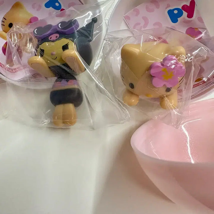[BUNJANG] Sanrio Tanning Hello Kitty Kuromi Hyocono Cru Nendoroid Figure Set / 산리오 태닝 헬로키티 쿠로미 표코노루 2탄 피규어 가챠 히퍼 판매