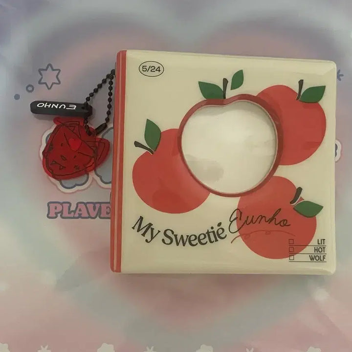 [BUNJANG] PlaYve 2024 Birthday Kit Eunho Binder / 플레이브 2024 생일 키트 바인더, 키링 은호