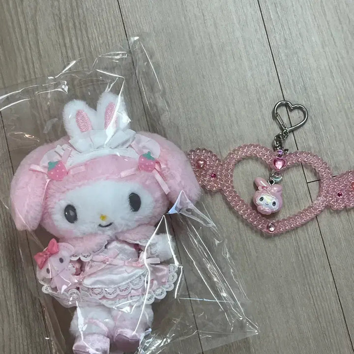 [BUNJANG] Sanrio My Melody Mascot Keychain (4th Edition) / 산리오 마이멜로디 캐릭터 대상 4탄 마스코트+덤