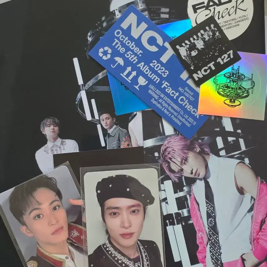 [BUNJANG] Mark &amp; Jaehyun Fact Check Album Bundle Set with Mark 2024 Signature Merch / 일괄 2024 시그 마크 + factcheck 앨범 (마크,재현 포카)