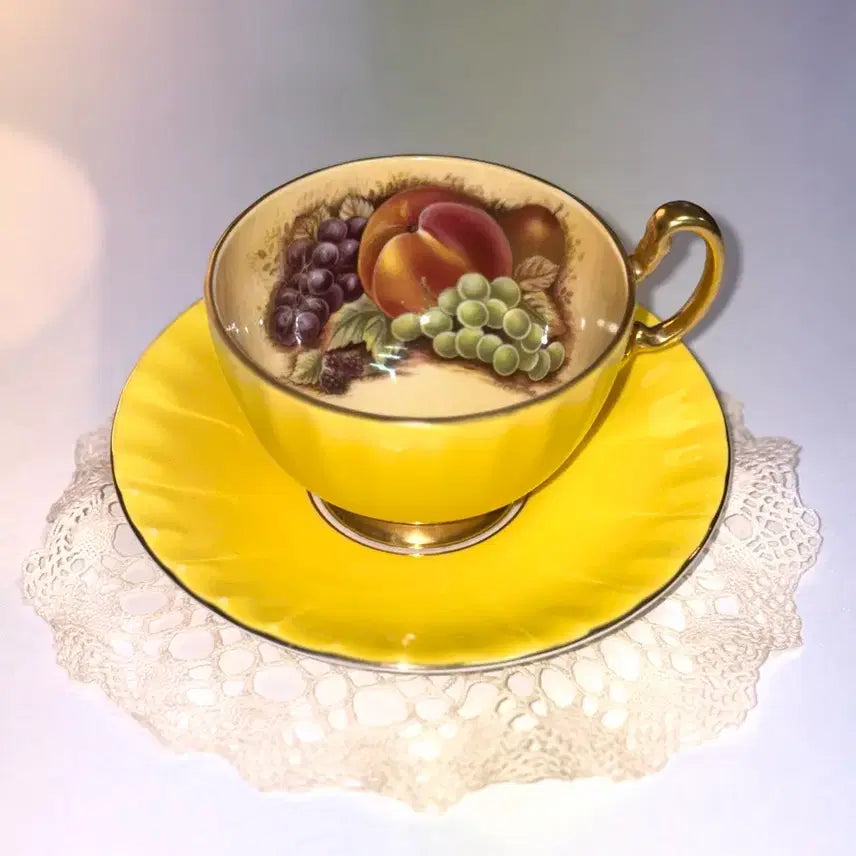 [BUNJANG] Aynsley Fine Bone China Teacup and Saucer Set / [영국 앤틱] 앤슬리 파인본차이나 찻잔 세트