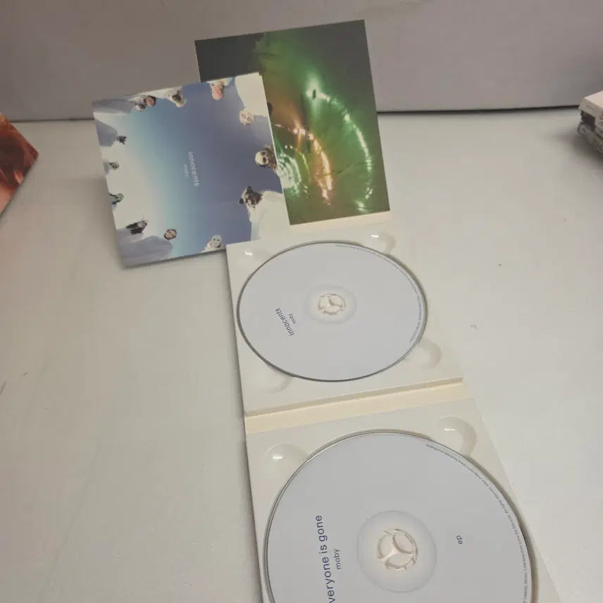 [BUNJANG] Moby Innocents Deluxe Edition 2CD / 모비 Moby  Innocents Deluxe Edition 2CD