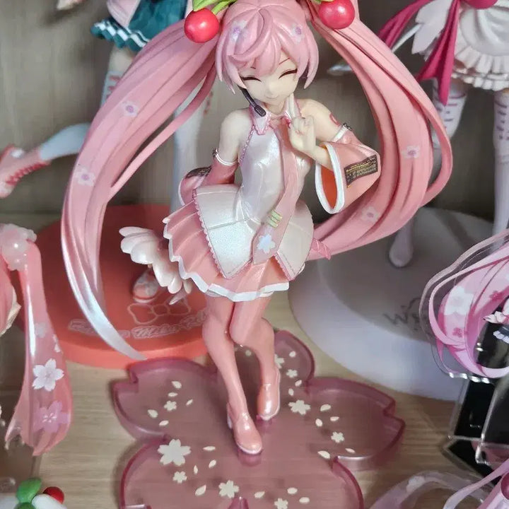 [BUNJANG] Taito Limited Sakura Miku 2021 Smiling Version Figure / 사쿠라미쿠 2021 웃는 버전 피규어 타이토 한정 하츠네미쿠 방꾸 미소녀
