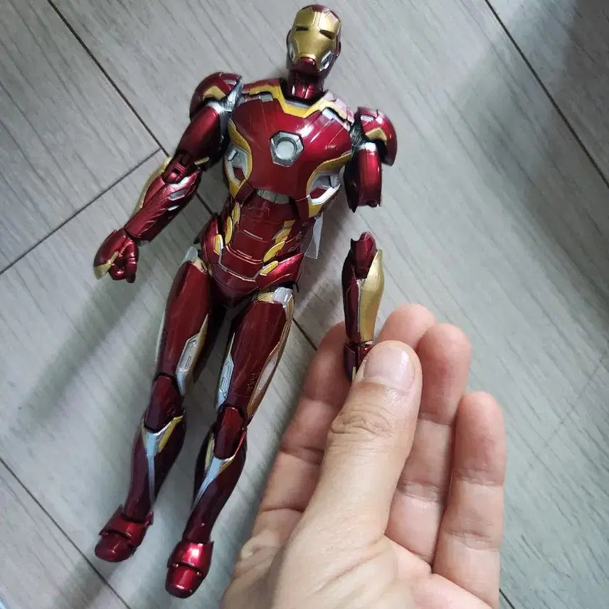 [BUNJANG] Bandai SHF Iron Man Mark 45 Action Figure / 반다이 SHF 아이언맨 마크45 피규어 새제품