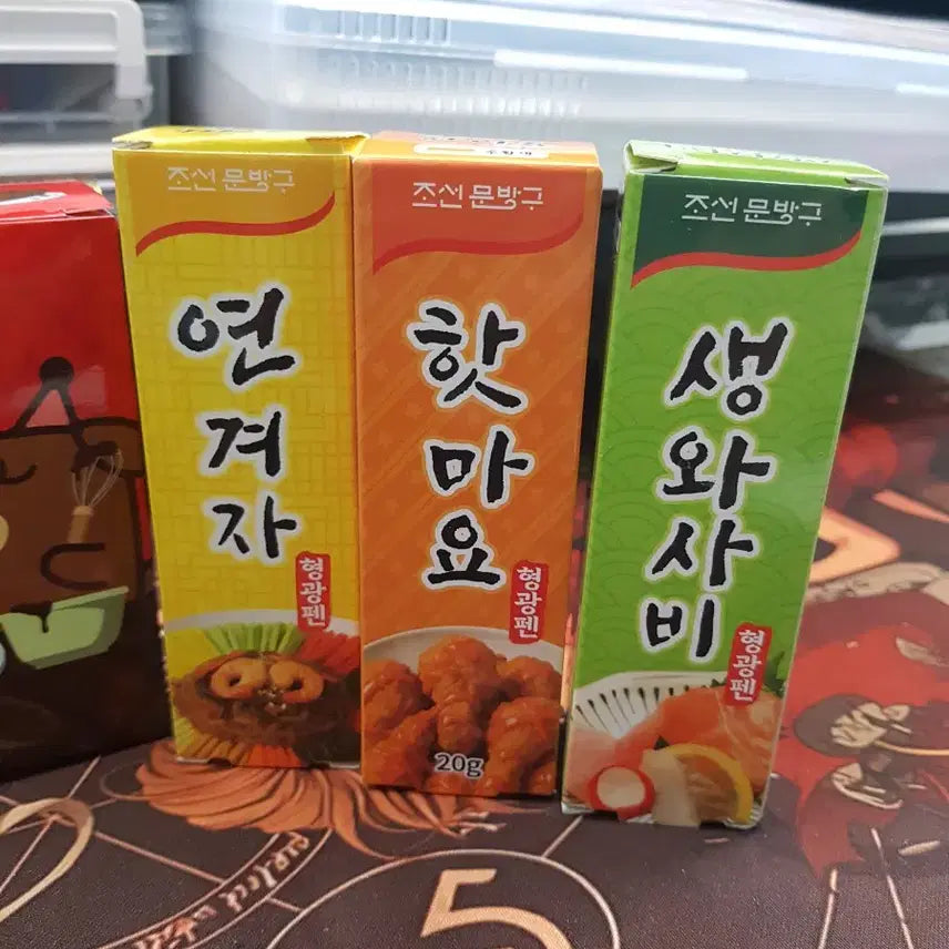 [BUNJANG] Orion Orion Choco Pie Keyring Doll, Pepero Miniature Keyring Set, Sauce Highlighter 3 Type Set / 오예스 키링 인형 / 빼빼로 미니어처 키링2개 / 소스 형광펜 3종 세트