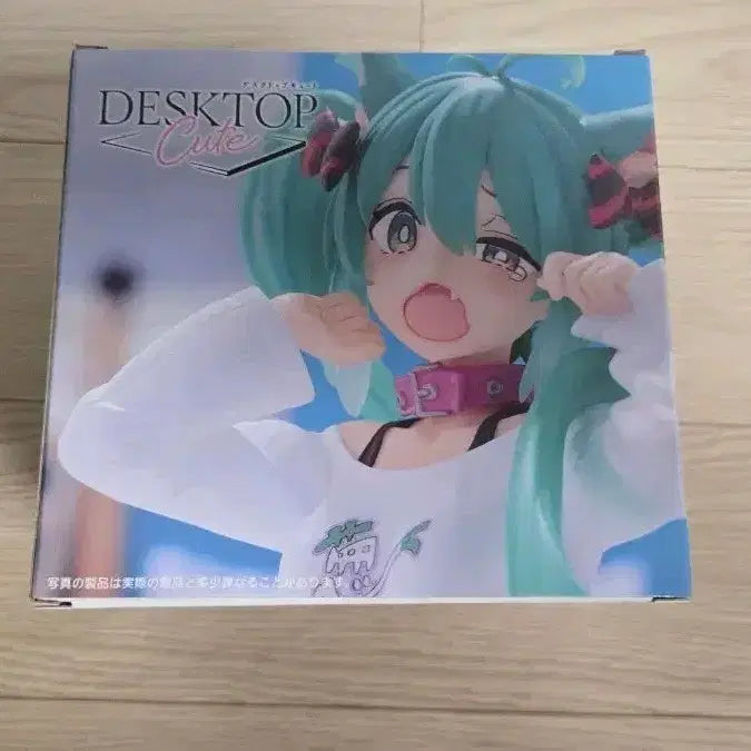 [BUNJANG] Hatsune Miku Cat Ear T-shirt Figure (Sealed) / 미개봉 데스크탑 하츠네 미쿠 고양이 귀 티셔츠 피규어
