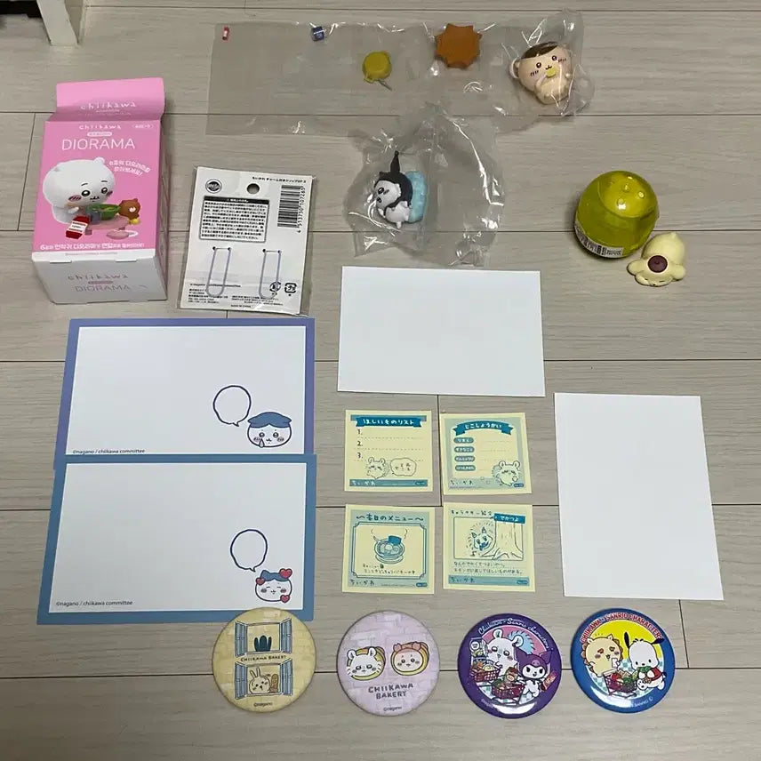 [BUNJANG] Chiikawa Chikawa "Monjakui" Postcard, Pouch, Figure, Can Badge, Kuromi, Momonga, Pochacco, Shisa / 치이카와 먼작귀 엽서 띠부띠부씰 피규어 캔뱃지 쿠로미 모몽가 포차코 시사