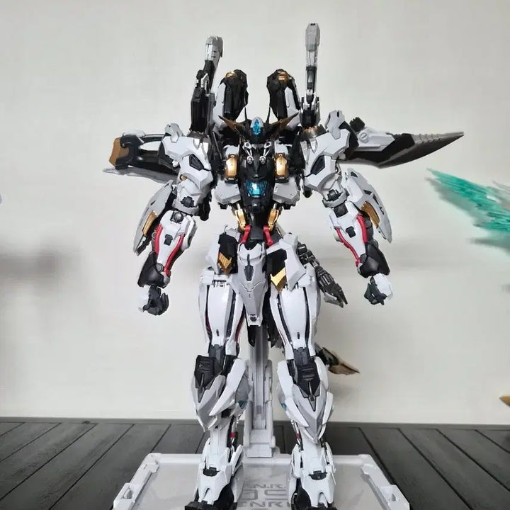 [BUNJANG] Infinite Divine Pantheon Fenrir Pre-Assembled Model Kit / 무한신성 펜리르 가조립 판매