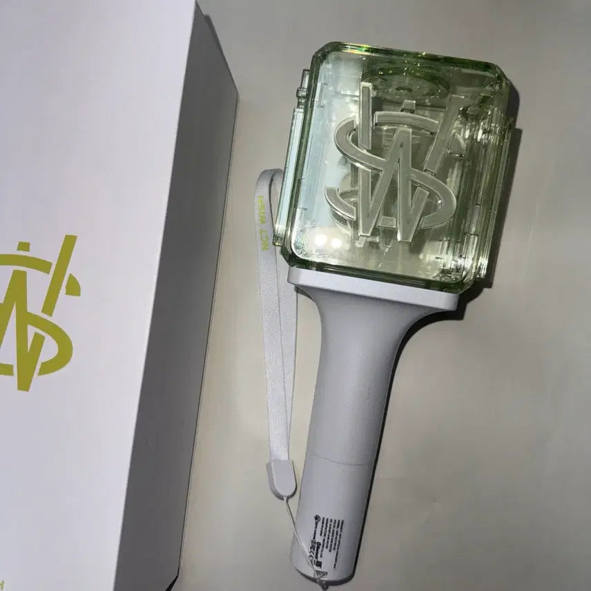 [BUNJANG] NCT WISH Official Light Stick / NCT 엔시티위시 응원봉 뉴믐