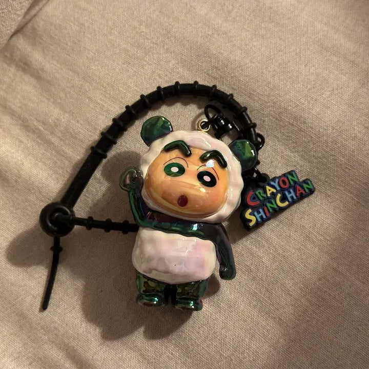 [BUNJANG] Crayon Shin-chan Hologram Figure Keychain Gacha Panda / 짱구 홀로그램 피규어 키링 가챠 팬더