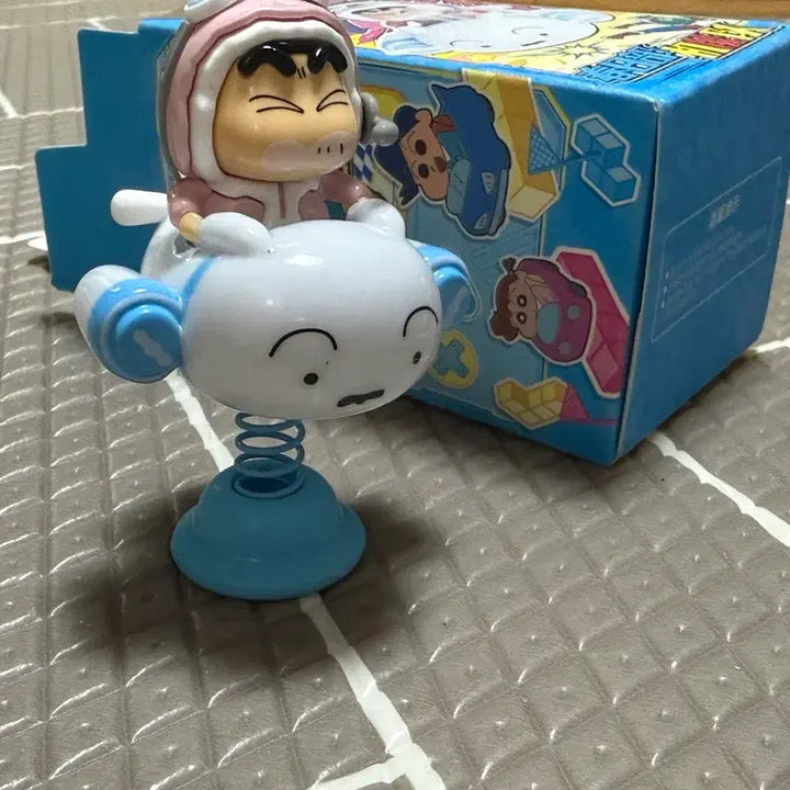 [BUNJANG] Crayon Shin-chan &amp; Shiro Spring Bobblehead Car Dashboard Ornament / 짱구 흰둥이 스프링 자동차 장식