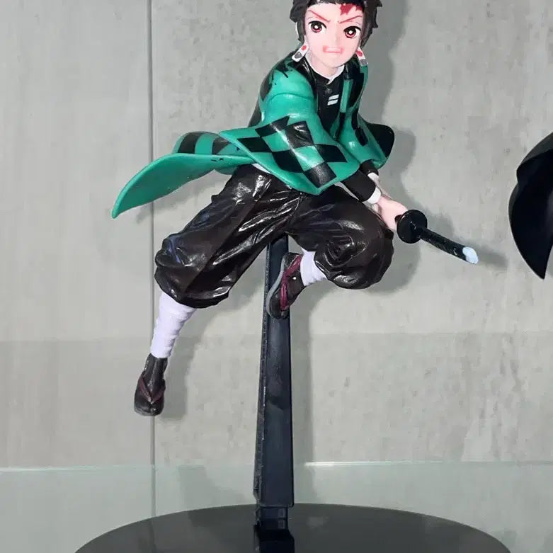 [BUNJANG] Demon Slayer Tanjiro Kamado Figure / 귀멸의 칼날 피규어 카마도 탄지로