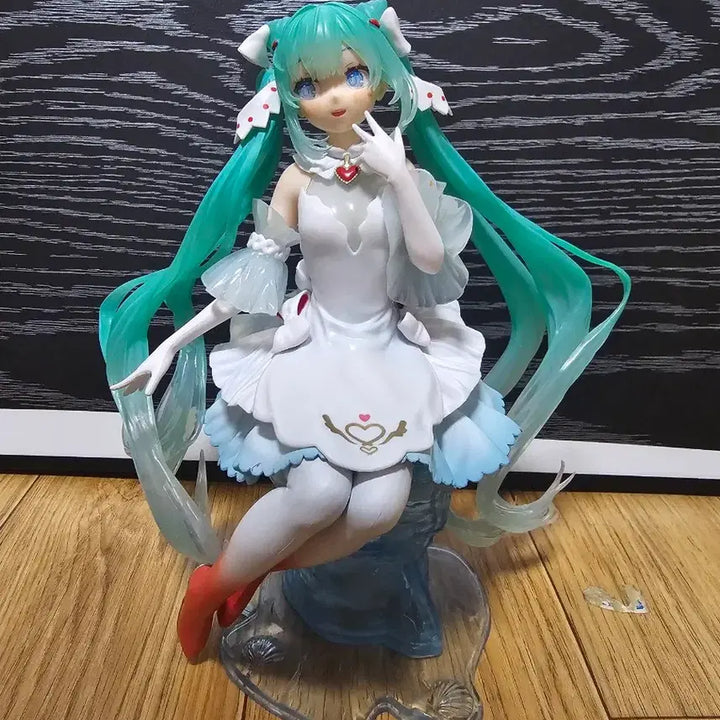 [BUNJANG] Hatsune Miku Clear Lux Clione Figure / 하츠네 미쿠 클리어룩스 클리오네 피규어