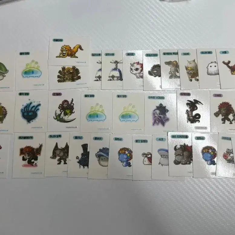 [BUNJANG] Pokemon, MapleStory, Cookie Run POG Set (141 pcs) / 포켓몬, 메이플, 쿠키런 띠부실 일괄 141개