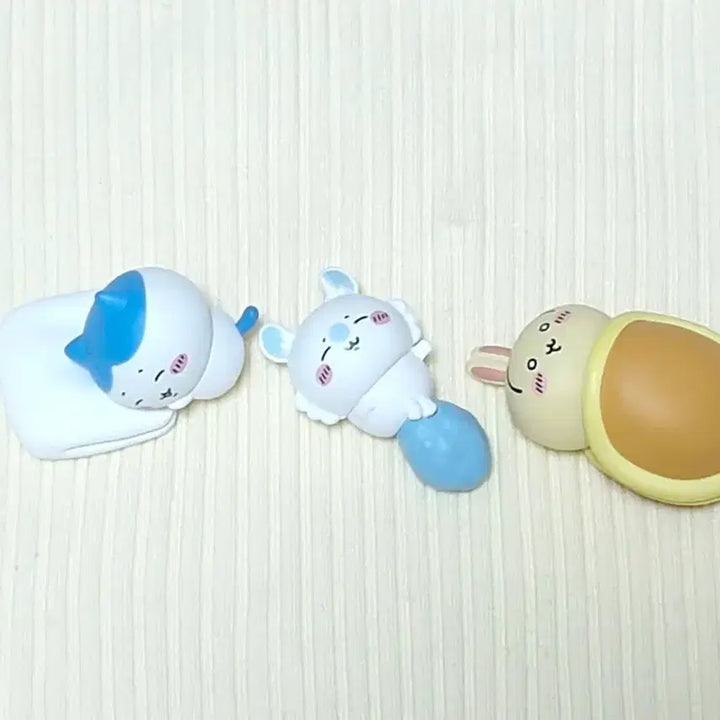 [BUNJANG] Chiikawa "Monjaku" Sleeping Gacha Figure Set - Series 2 (Bundle Set) / (일괄) 치이카와 먼작귀 새근새근 스야스야 가챠 피규어 2탄 3개