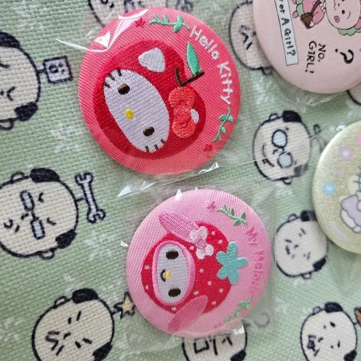 [BUNJANG] Sanrio Badge &amp; Magnet Bundle Set / 산리오  뱃지 자석 일괄