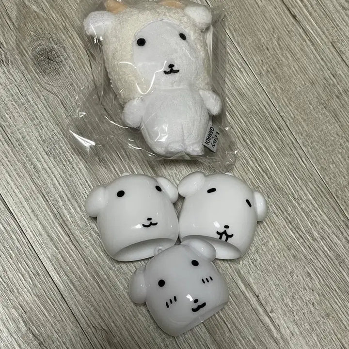 [BUNJANG] Lavy Ganadi Collaboration Goat Milk Keychain Set / 레이비 가나디 산양 키링