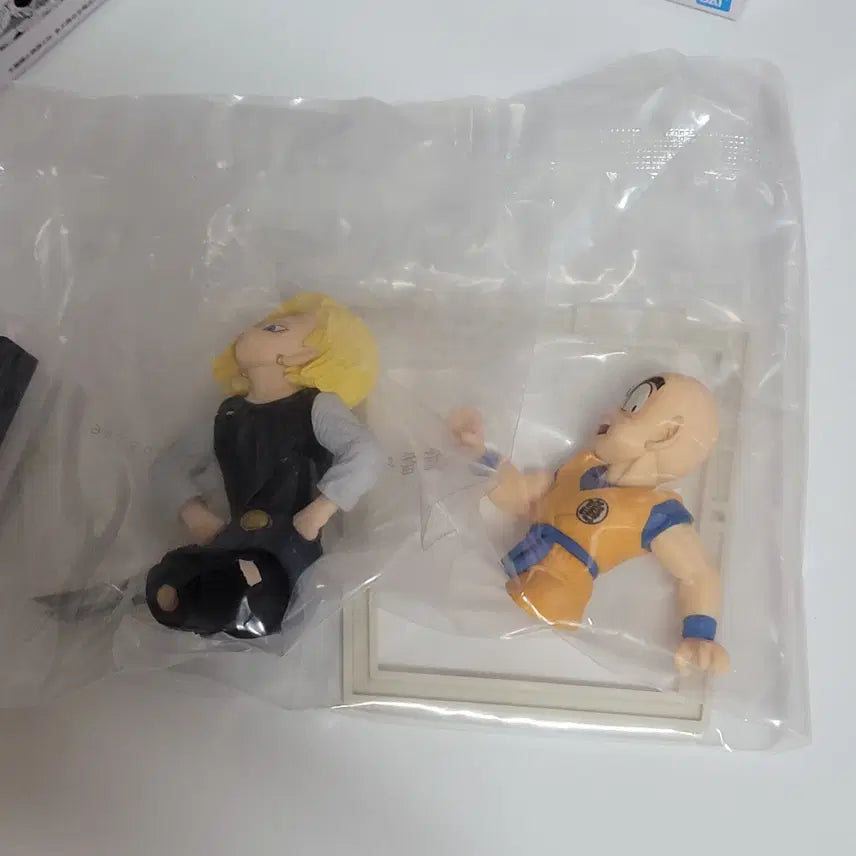 [BUNJANG] Dragon Ball 40th Anniversary Ichiban Kuji Prize E Manga Structures Figure Set (Krillin, Goku) / 드래곤볼 제일복권 40주년 E상 망가스트럭처 18호 크리링 손오공 피규어
