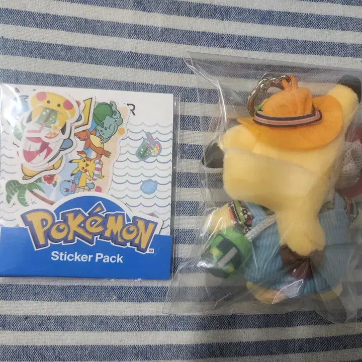 [BUNJANG] Pokemon Pikachu Overalls Plush Toy and Sticker Pack / 새상품)포켓몬스터 멜빵 피카츄