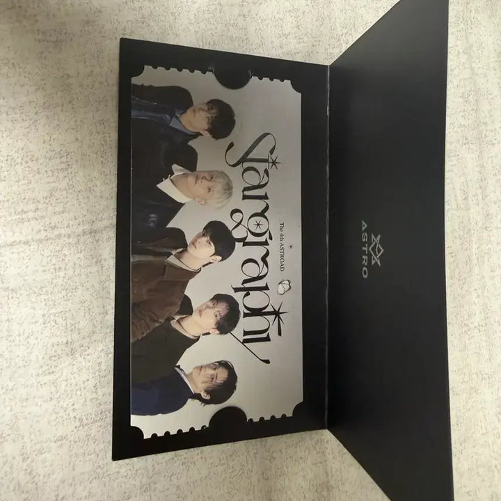 [BUNJANG] ASTRO Stargraphy Concert Ticket &amp; Photocard Bundle Set / 아스트로 굿즈