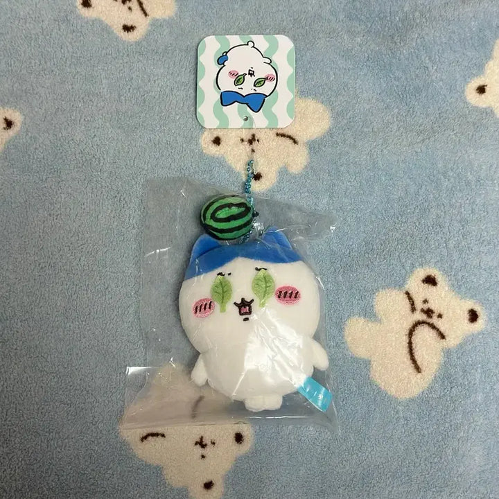 [BUNJANG] Chiikawa Watermelon Breaking Hachiware Mascot / 치이카와 수박깨기 하치와레 마스코트