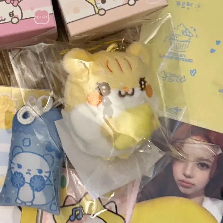 [BUNJANG] Ha:tto:Ha Yejun Mini Doll / 하츠투하츠 하투하 예온 알쏭햄쏭 미니돌