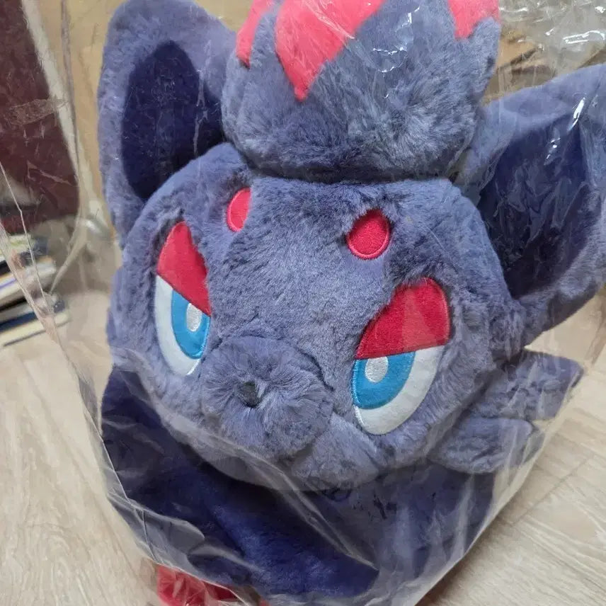 [BUNJANG] Pokemon Center Zorua Plush (Unused) / (주말까지만 130000으로) 포켓몬센터 보들보들 조로아 인형 (미사용)