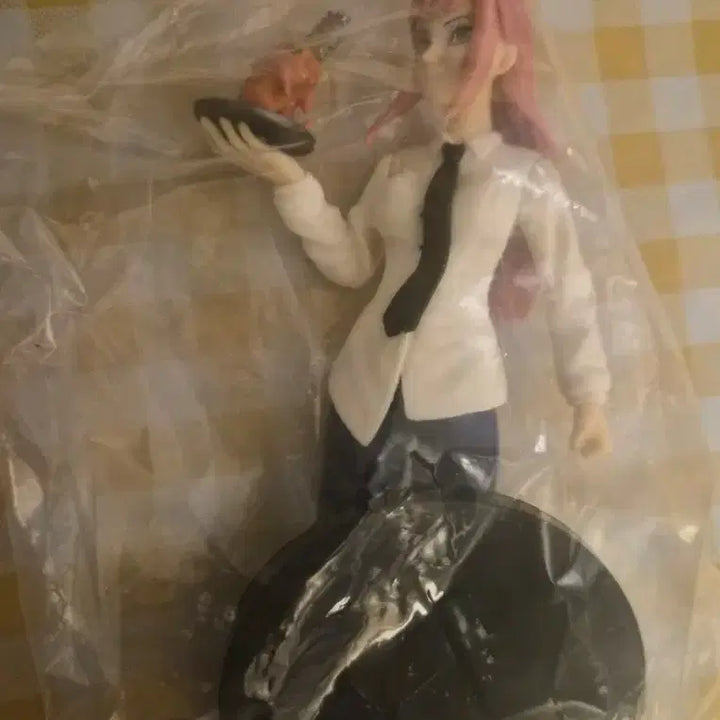 [BUNJANG] Chainsaw Man Makima Figure 17cm / 체인소맨 마키다 피규어 17cm (새상품)