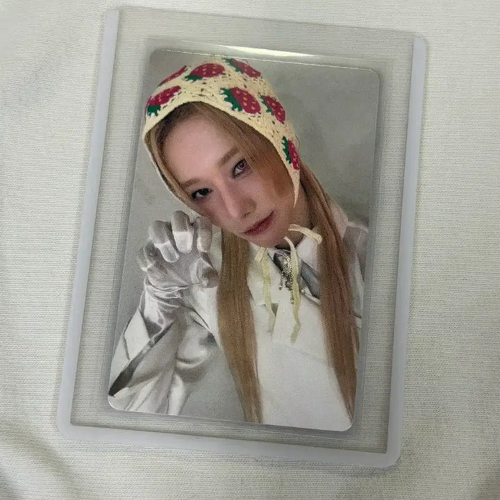 [BUNJANG] X:LOVER Haru Louis Lucky Draw Signed Polaroid Photocard / 엑스러브 포카 하루 현 우무티 루이 럭드 싸인 폴라 xlov pc