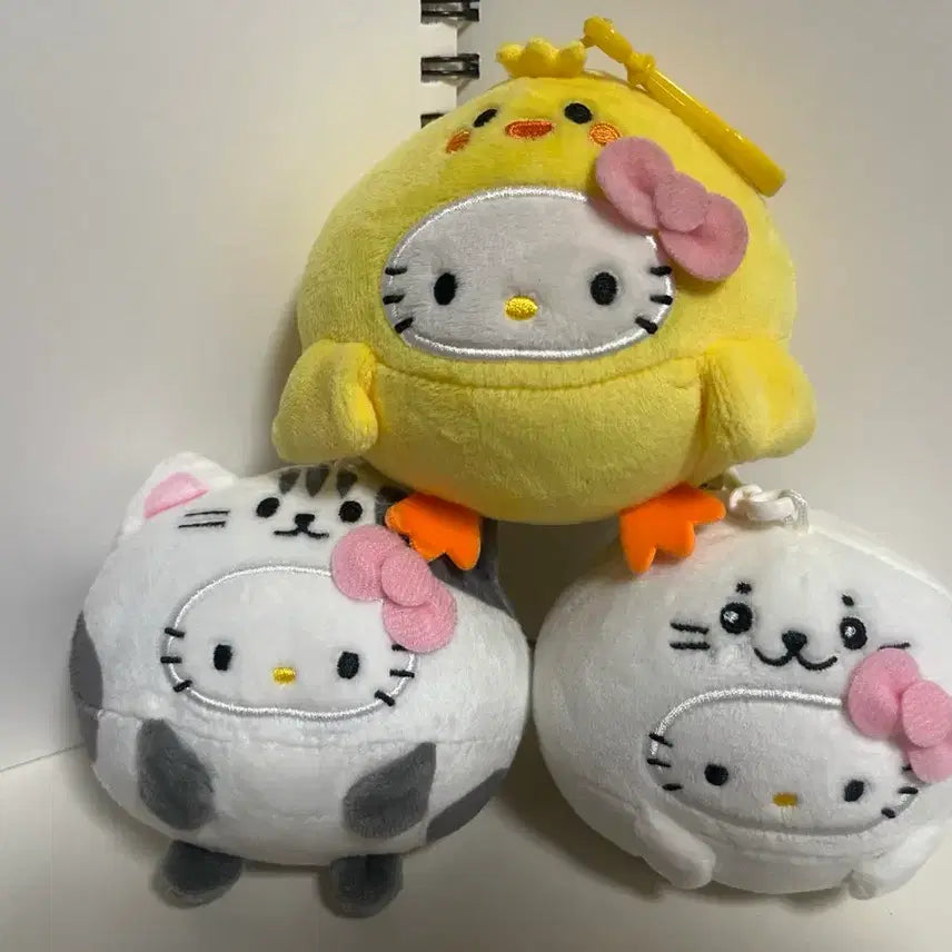 [BUNJANG] Daiso Hello Kitty Plush Bundle / 다이소 키티 인형 일괄