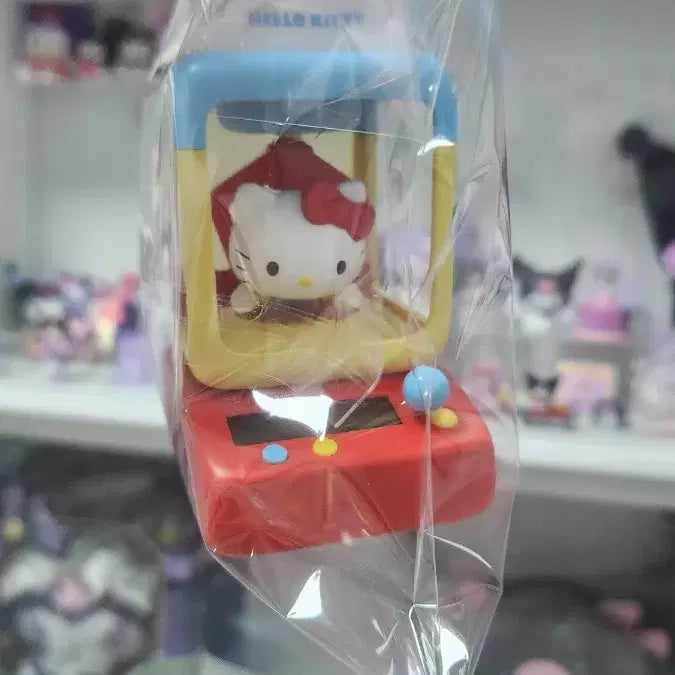 [BUNJANG] Sanrio Hello Kitty Gacha Machine Toy / 산리오 인형뽑기 가챠 헬로키티
