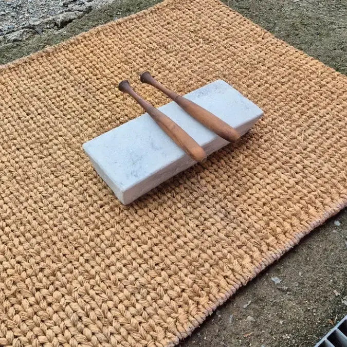 [BUNJANG] Traditional Woven Mat &amp; Pounding Stone Set / 전통 멍석