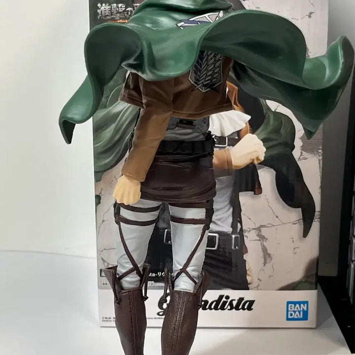 [BUNJANG] Attack on Titan Grandista Levi Ackerman Figure / 진격의거인 그란디스타 리바이 피규어