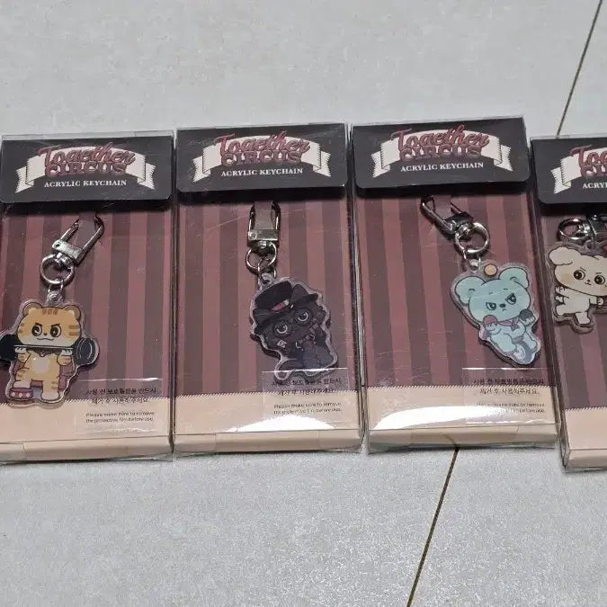 [BUNJANG] T1 Animal Circus Acrylic Keychain Set (5 types) / 티원 애니멀 서커스 아크릴 키링 5종 도란 오너 페이커 페이즈 케리아