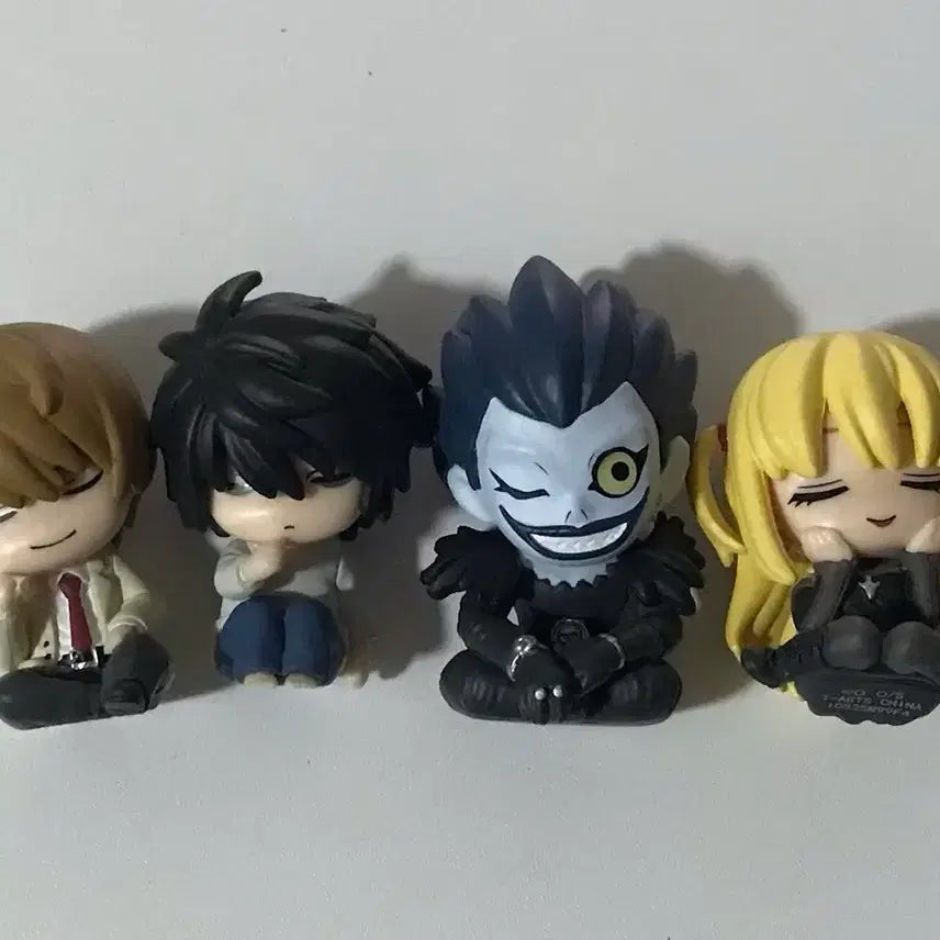 [BUNJANG] Death Note Shoulder Press Gacha Set (Light, L, Ryuk, Misa) / (가격내림x) 데스노트 어깨쿵 가챠 4종 일괄 라이토 엘 류크 미사