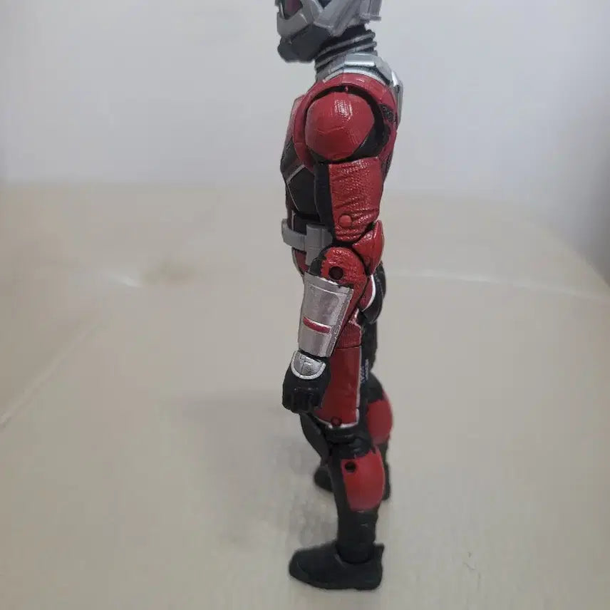 [BUNJANG] Hasbro Ant-Man Action Figure / 앤트맨 액션 피규어. +와스프.
