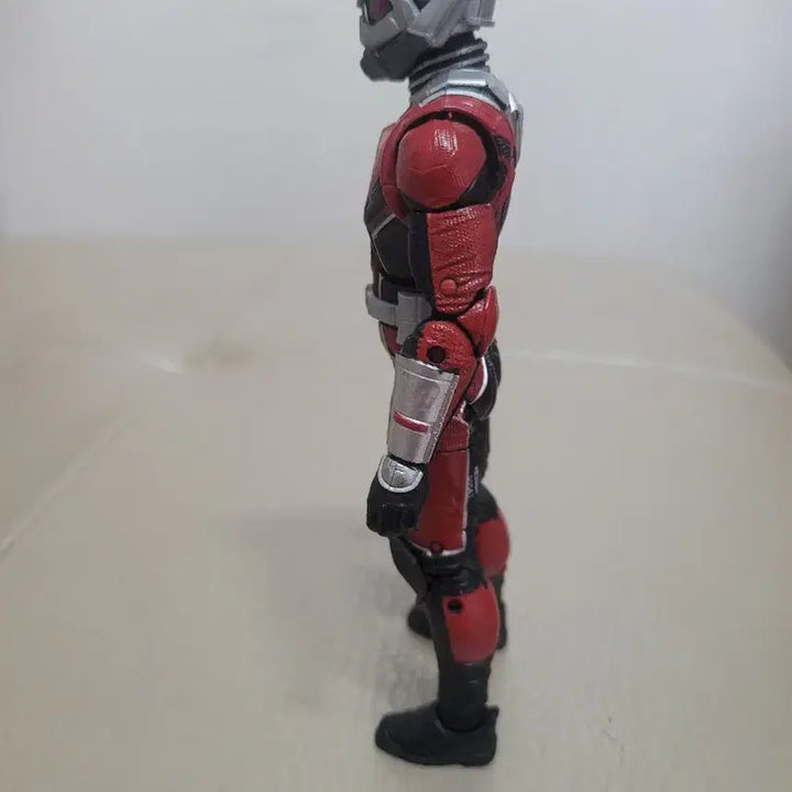 [BUNJANG] Hasbro Ant-Man Action Figure / 앤트맨 액션 피규어. +와스프.
